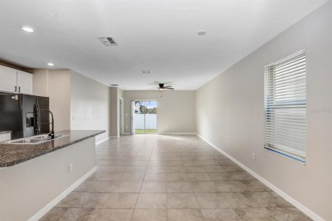 Villa ou maison à louer à Wimauma, Floride: 5 chambres, 224.36 m2 № 2118623 - photo 13