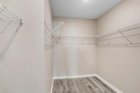 Villa ou maison à louer à Wimauma, Floride: 5 chambres, 224.36 m2 № 2118623 - photo 17