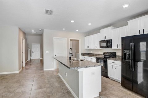 Villa ou maison à louer à Wimauma, Floride: 5 chambres, 224.36 m2 № 2118623 - photo 8