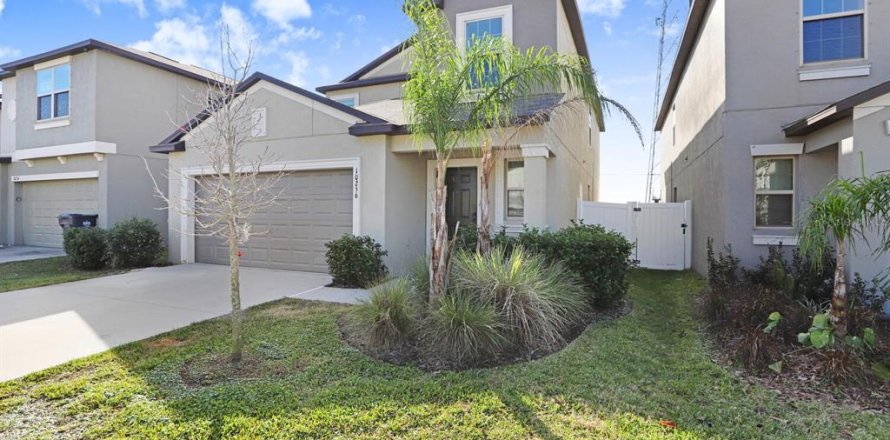 Villa ou maison à Wimauma, Floride 5 chambres, 224.36 m2 № 2118623