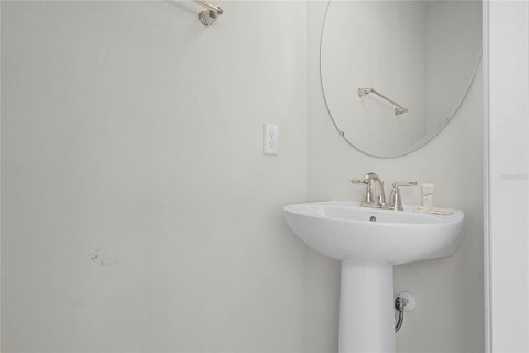 Townhouse in Kissimmee, Florida 5 bedrooms, 210.42 sq.m. № 1613190 - photo 27