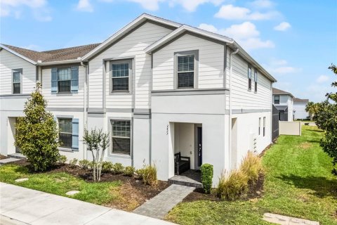 Townhouse in Kissimmee, Florida 5 bedrooms, 210.42 sq.m. № 1613190 - photo 3