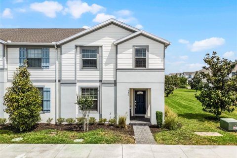 Townhouse in Kissimmee, Florida 5 bedrooms, 210.42 sq.m. № 1613190 - photo 2