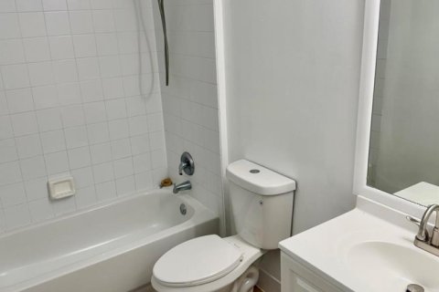 Apartment in Wellington, Florida 3 bedrooms, 103.4 sq.m. № 2176956 - photo 12