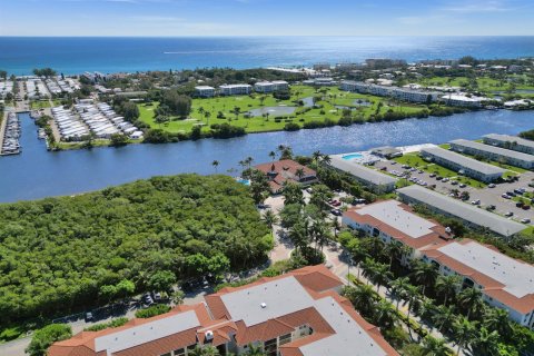 Copropriété à vendre à Boynton Beach, Floride: 2 chambres, 105.63 m2 № 2187606 - photo 11