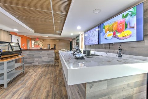 Commercial property in Tampa, Florida № 2226879 - photo 26