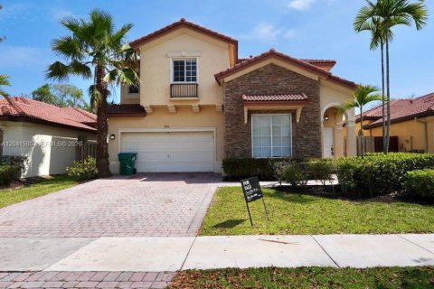 Casa en Miami, Florida 4 dormitorios № 2178705