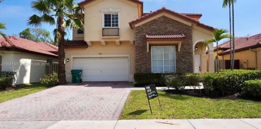 Casa en Miami, Florida 4 dormitorios № 2178705