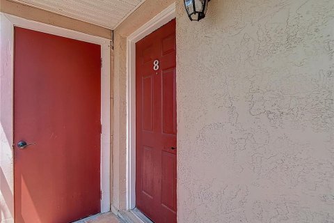 Condominio en alquiler en Land O' Lakes, Florida, 2 dormitorios, 74.32 m2 № 1909905 - foto 2