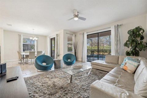 Casa en venta en Davenport, Florida, 6 dormitorios, 316.24 m2 № 1518500 - foto 15
