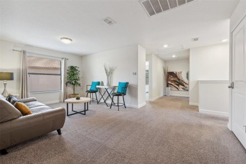 Casa en venta en Davenport, Florida, 6 dormitorios, 316.24 m2 № 1518500 - foto 23