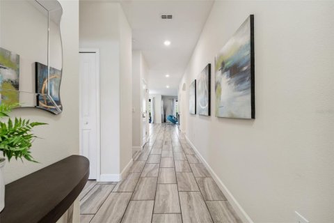 Casa en venta en Davenport, Florida, 6 dormitorios, 316.24 m2 № 1518500 - foto 6