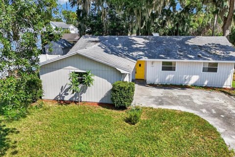 Villa ou maison à Edgewater, Floride 4 chambres, 147.25 m2 № 2409873
