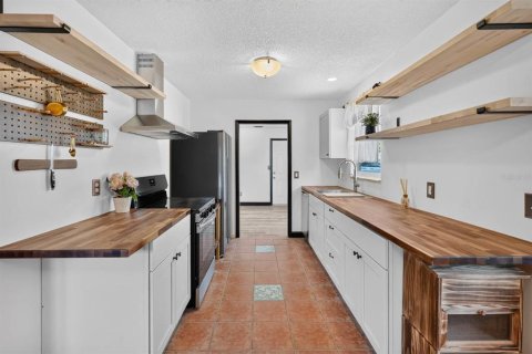 Villa ou maison à vendre à Edgewater, Floride: 4 chambres, 147.25 m2 № 2409873 - photo 11