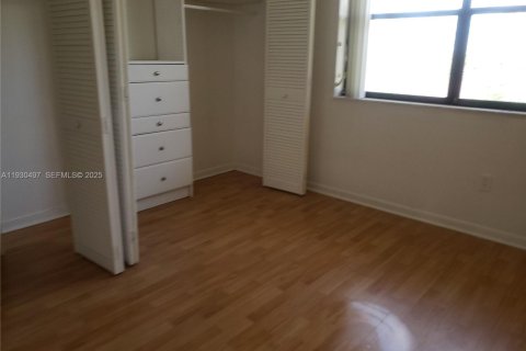 Снять в аренду кондоминиум в Майами, Флорида 2 спальни, 132.66м2, № 1989579 - фото 6