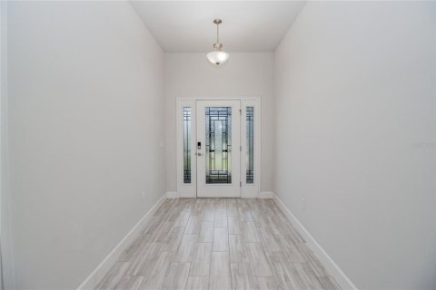 House in Auburndale, Florida 4 bedrooms, 204.38 sq.m. № 1913088 - photo 2