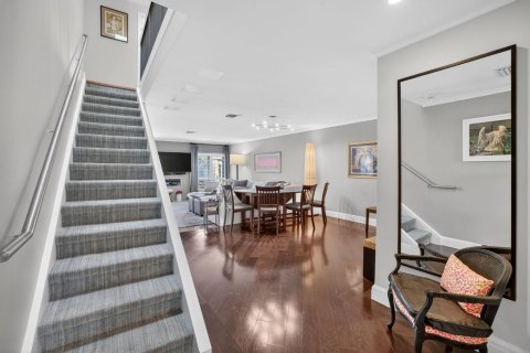 House in Lauderdale-by-the-Sea, Florida 5 bedrooms, 285.02 sq.m. № 2390069 - photo 20