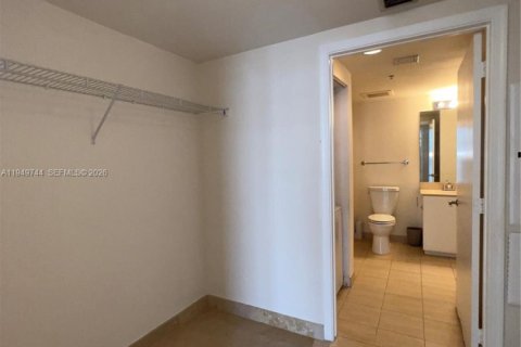 Снять в аренду кондоминиум в Майами, Флорида 1 спальня, 73.49м2, № 2005530 - фото 10