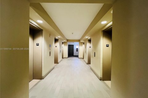 Снять в аренду кондоминиум в Майами, Флорида 1 спальня, 73.49м2, № 2005530 - фото 14