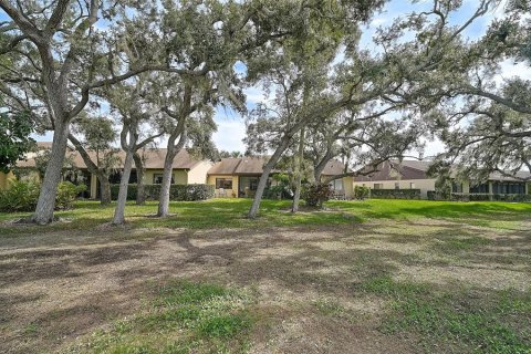 Copropriété à vendre à Sarasota, Floride: 2 chambres, 115.94 m2 № 2093558 - photo 26