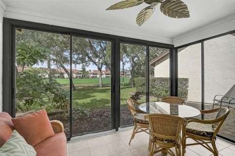 Copropriété à vendre à Sarasota, Floride: 2 chambres, 115.94 m2 № 2093558 - photo 21