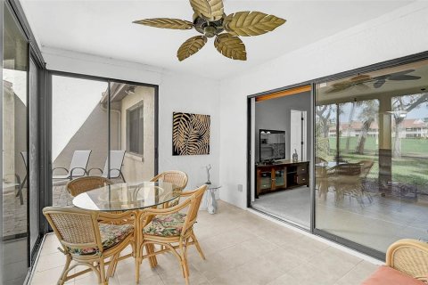 Copropriété à vendre à Sarasota, Floride: 2 chambres, 115.94 m2 № 2093558 - photo 23