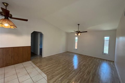 House in Port Charlotte, Florida 3 bedrooms, 161.93 sq.m. № 1537147 - photo 22