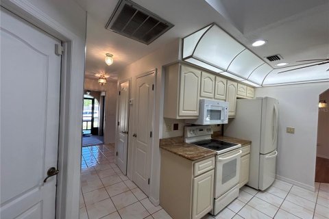 House in Port Charlotte, Florida 3 bedrooms, 161.93 sq.m. № 1537147 - photo 19