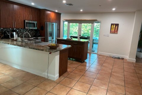 Villa ou maison à vendre à Miami, Floride: 5 chambres, 295.43 m2 № 2035306 - photo 20