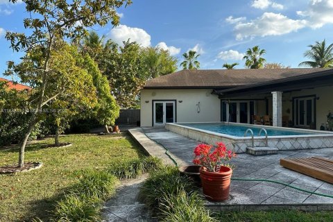 Villa ou maison à vendre à Miami, Floride: 5 chambres, 295.43 m2 № 2035306 - photo 8