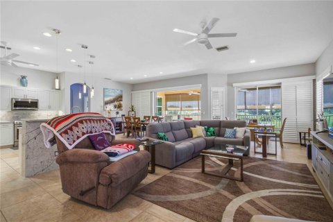 Copropriété à vendre à Punta Gorda, Floride: 3 chambres, 221.39 m2 № 2435120 - photo 17