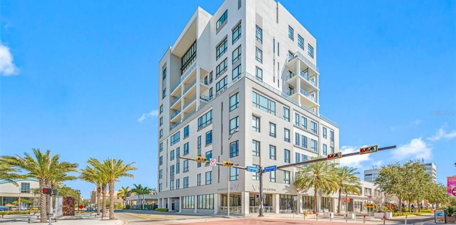 Condominio en Clearwater, Florida, 2 dormitorios № 2222067