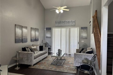 Villa ou maison à vendre à Apopka, Floride: 4 chambres, 288.65 m2 № 1759403 - photo 3