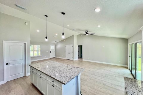 House in Belleview, Florida 3 bedrooms, 147.25 sq.m. № 1539436 - photo 5