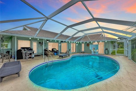 House in Wellington, Florida 4 bedrooms, 204.38 sq.m. № 1881403 - photo 2