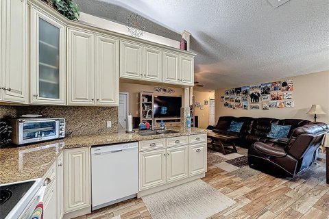 House in Wellington, Florida 4 bedrooms, 204.38 sq.m. № 1881403 - photo 20