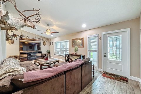 House in Wellington, Florida 4 bedrooms, 204.38 sq.m. № 1881403 - photo 9