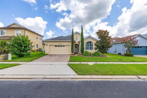 House in Kissimmee, Florida 4 bedrooms, 209.12 sq.m. № 1810515 - photo 4