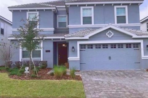 House in Davenport, Florida 6 bedrooms, 310.2 sq.m. № 1588737 - photo 1