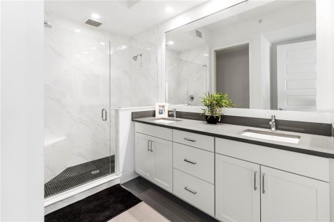 Copropriété à vendre à Bradenton, Floride: 2 chambres, 130.06 m2 № 2415028 - photo 23