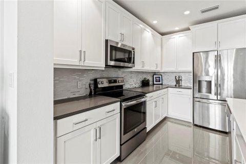 Copropriété à vendre à Bradenton, Floride: 2 chambres, 130.06 m2 № 2415028 - photo 11
