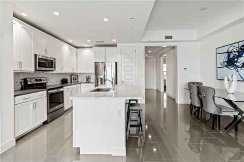Copropriété à vendre à Bradenton, Floride: 2 chambres, 130.06 m2 № 2415028 - photo 9