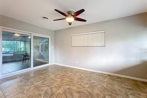 Casa en venta en Orlando, Florida, 3 dormitorios, 142.79 m2 № 1900138 - foto 11