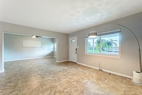 Casa en venta en Orlando, Florida, 3 dormitorios, 142.79 m2 № 1900138 - foto 8