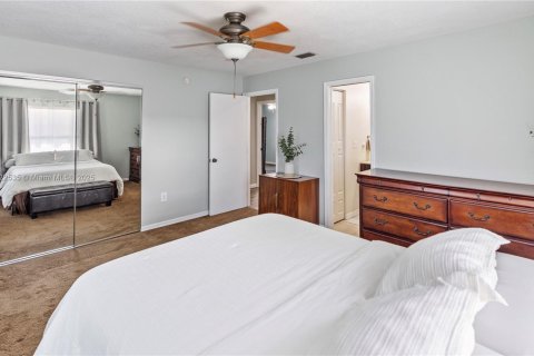 Villa ou maison à vendre à Orlando, Floride: 4 chambres № 1938313 - photo 21