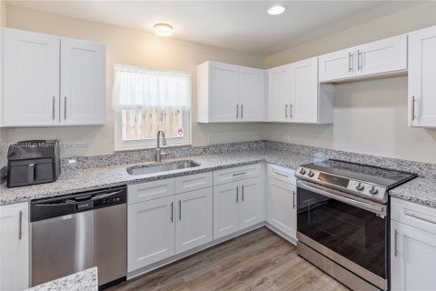 Villa ou maison à vendre à Orlando, Floride: 4 chambres № 1938313 - photo 6