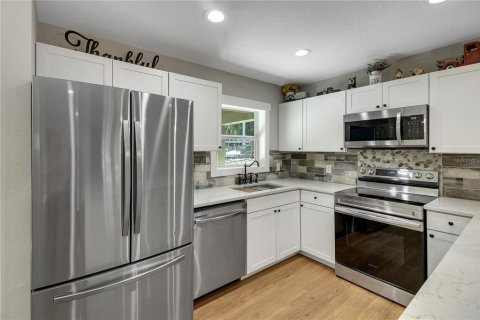 Casa en venta en Umatilla, Florida, 3 dormitorios, 116.78 m2 № 1915237 - foto 15