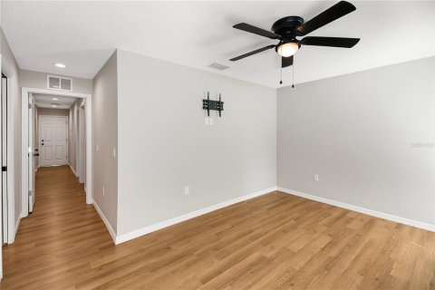 Casa en venta en Umatilla, Florida, 3 dormitorios, 116.78 m2 № 1915237 - foto 18