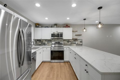 Casa en venta en Umatilla, Florida, 3 dormitorios, 116.78 m2 № 1915237 - foto 13
