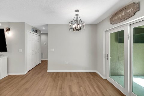 Casa en venta en Umatilla, Florida, 3 dormitorios, 116.78 m2 № 1915237 - foto 6